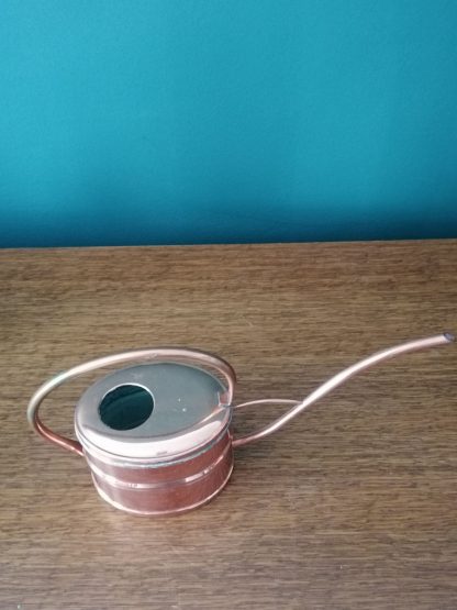 réz színű fém locsolókanna, háztartási eszközök, eszközök, yupie