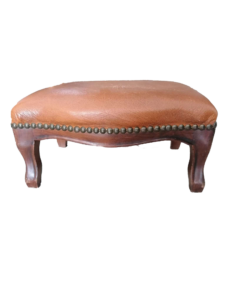 neobarokk stílusú lábzsámoly bőr borítással, bútorok, yupie