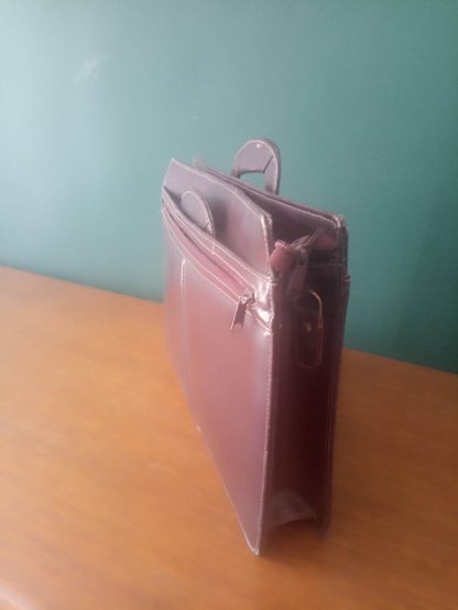 barba bőr aktatáska elegáns egyedi üzletember ajándék jó választás tárgyalás yupie.app
