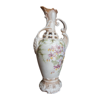 Virágmintás, gazdagon díszített porcelán váza