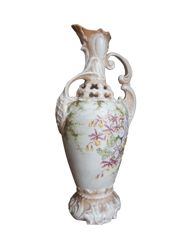 Virágmintás, gazdagon díszített porcelán váza