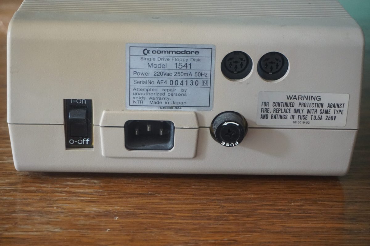 Commodore 64 számítógép, elektronika, yupie