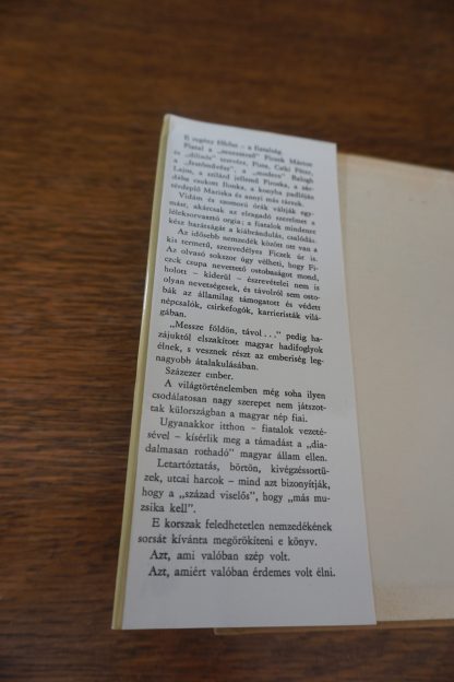 Hidas Antal Más muzsika kell.... könyvek, yupie