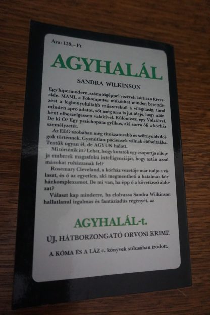 Sandra Wilkinson Agyhalál, könyvek, yupie