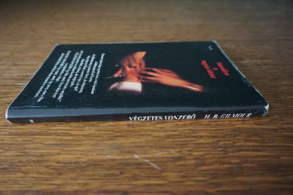 H.B. Gilmour: Végzetes vonzerő, könyvek, yupie
