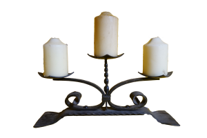 Masszív fém tripla asztali gyertyatartó 4