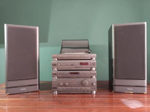 Philips FA 291 Hi-Fi torony lemezjátszóval és eredeti hangfalakkal