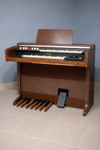 Yamaha Electone E-2 vintage elektronikus orgona pedálokkal