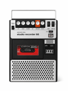 ITT Studio Recorder 66 vintage kazettás magnó elölnézetből