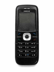 Nokia 5200 eredeti fekete csúszkás mobiltelefon elölnézetből