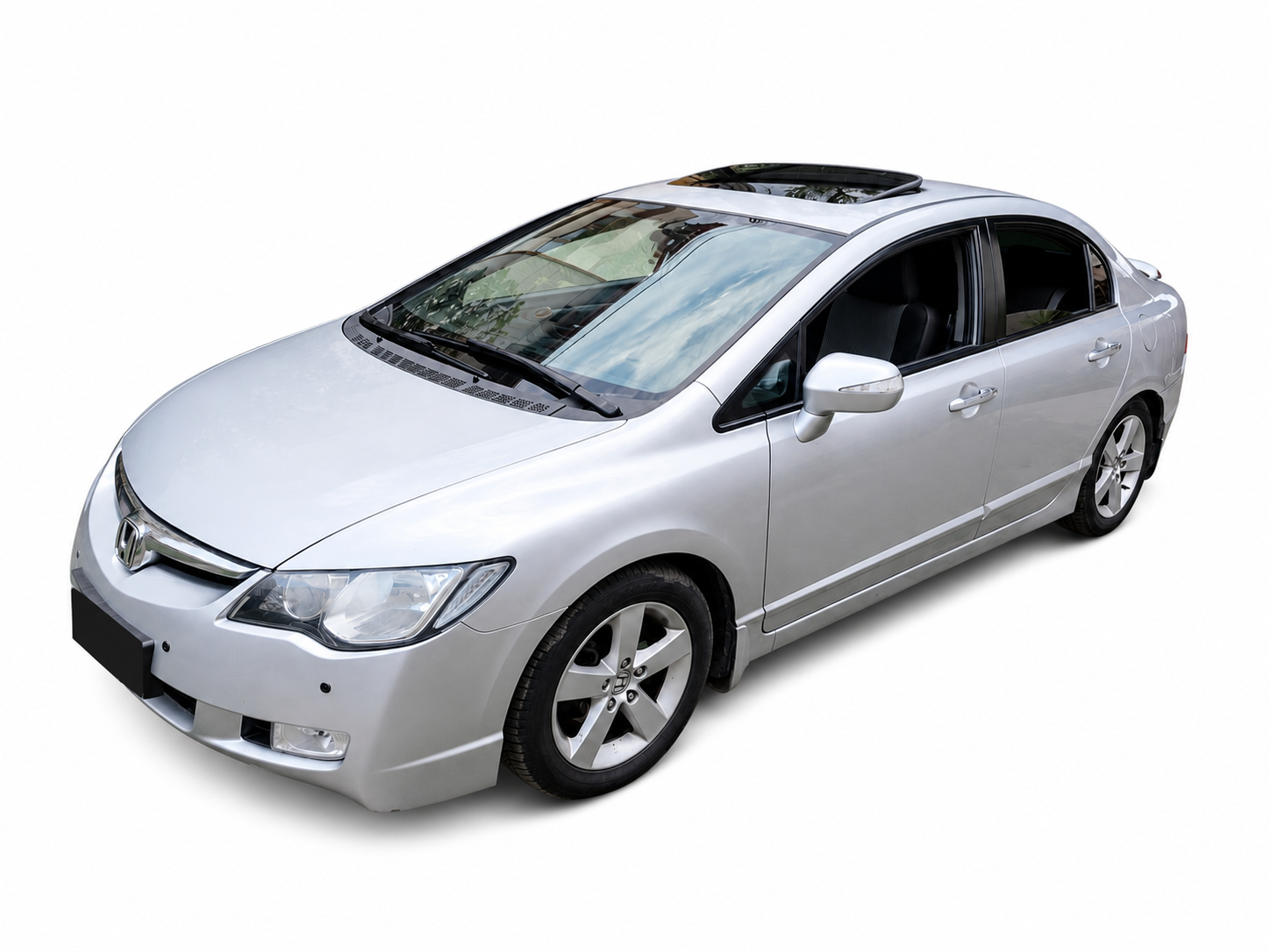 Honda Civic 1.8 i-VTEC Sedan 2007 ezüst színű személyautó fehér háttéren