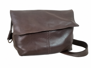 Marc O'Polo messenger válltáska barna színben 38×27 cm